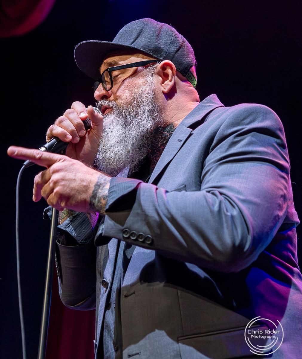 Nate Myers performing